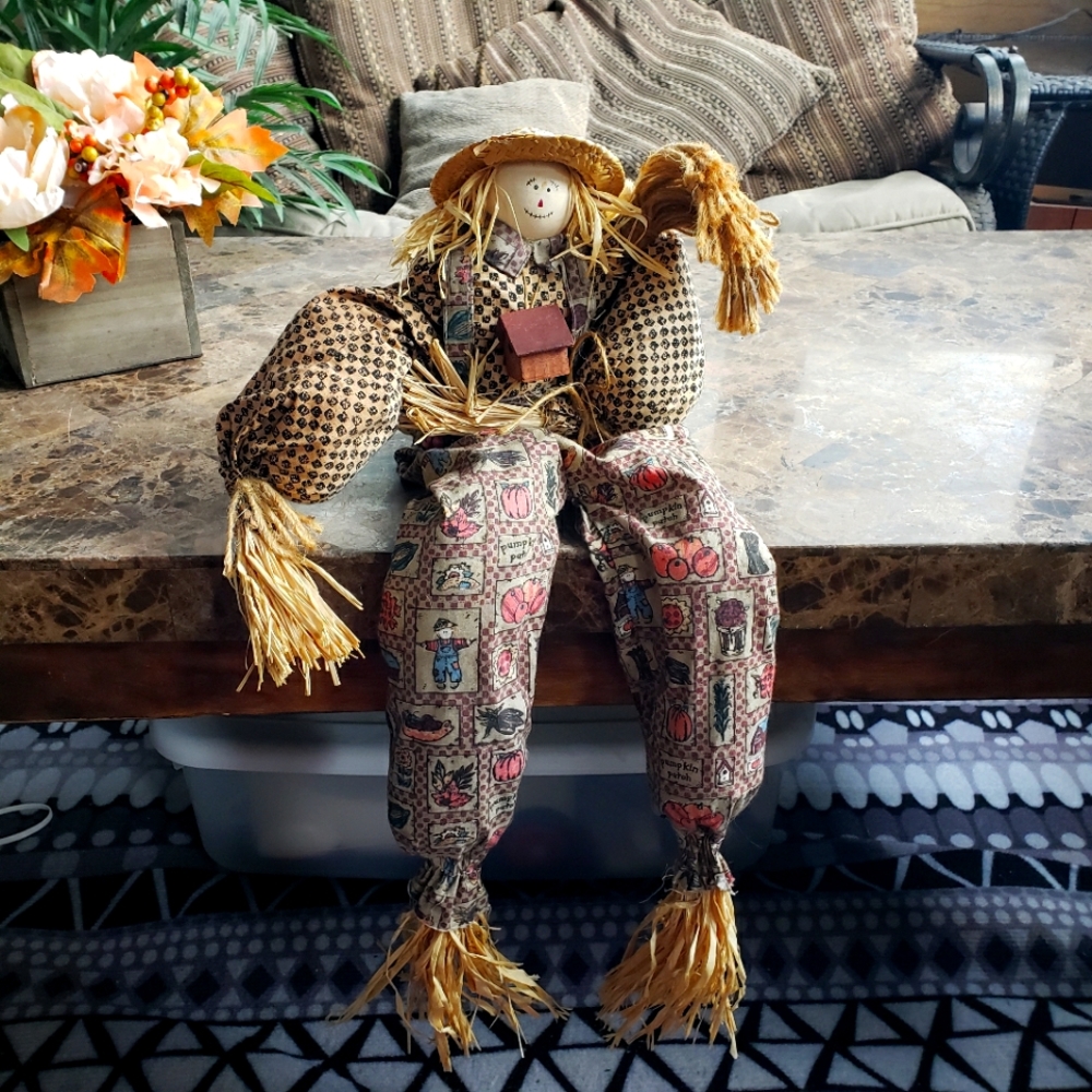 Scarecrow shelf sitter by Crazy Mountain Imports